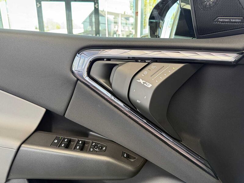 BMW X3 20d xDrive AHK/HUD/ACC/360&deg;Cam/H&K/Memo.