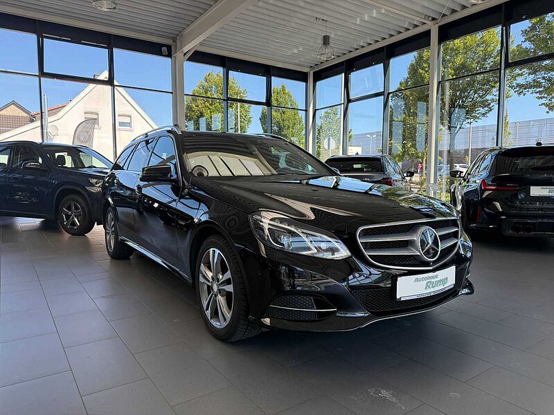 Mercedes-Benz E 350d 4Matic AHK/PANO/Standheizung/360°Kam