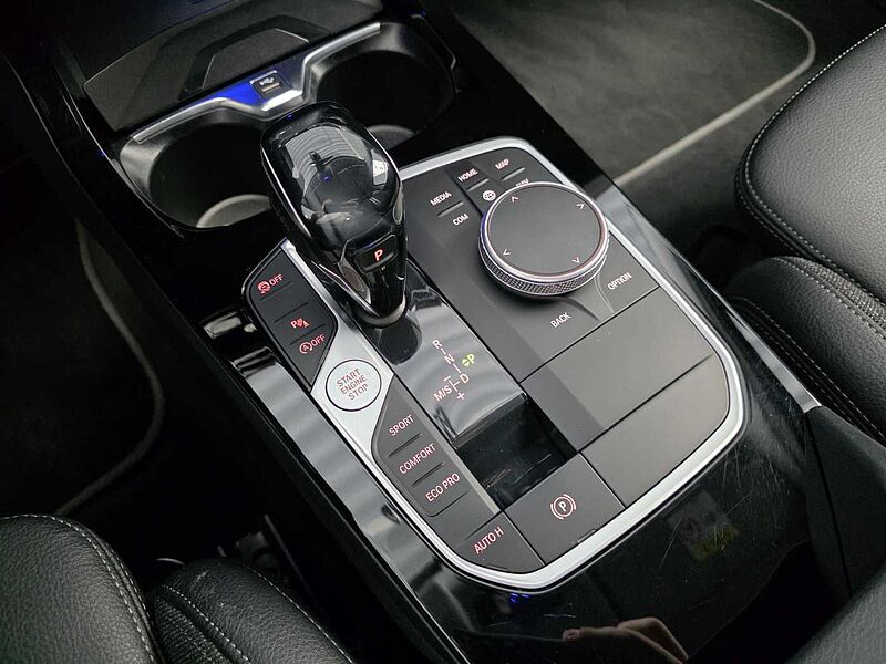 BMW 118d Shadow-Line Automatik HUD/RFK/Sitzhzg/LM