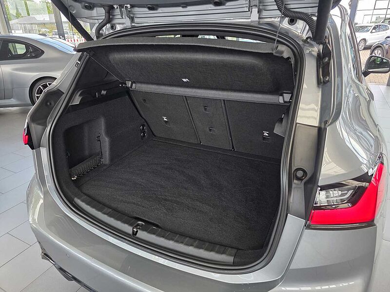 BMW 218i Active Tourer M Sport Sitzhzg/Pano/RFK/KeylessGo