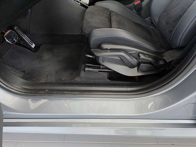 BMW 218i Active Tourer M Sport Sitzhzg/Pano/RFK/KeylessGo