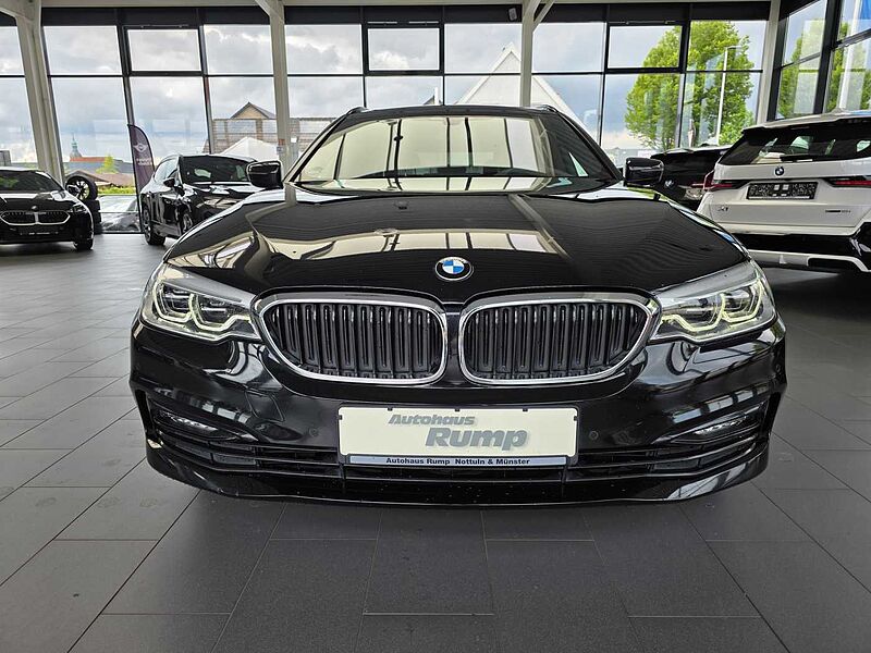 BMW 520d Touring Sport Line HUD/PANO/AHK/RFK/Adapt. LED