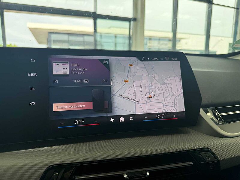 BMW X1 sDrive18i AHK, Adapt. LED, NAVI, RFK