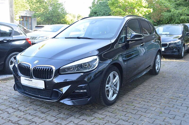 BMW 218i Act. Tour. Autom. Modell M Sport