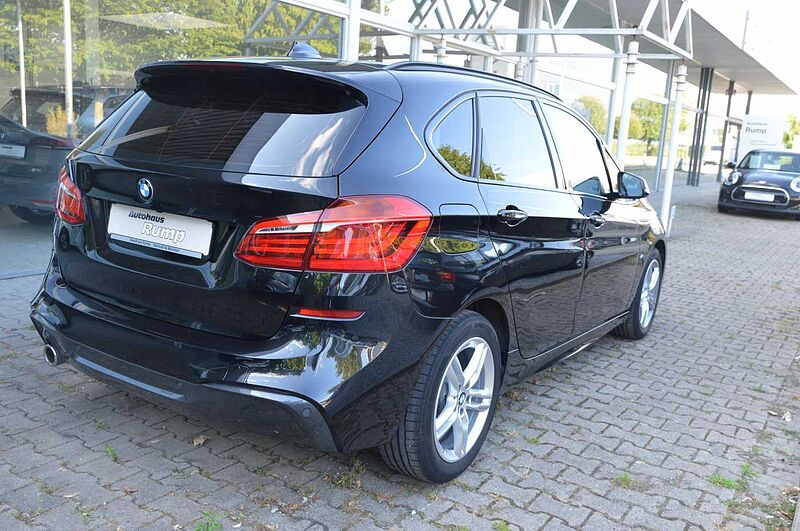 BMW 218i Act. Tour. Autom. Modell M Sport