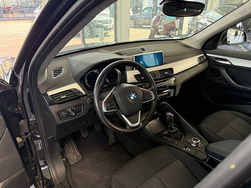 BMW X1 sDrive18i Advantage | LED| Navi | AHK
