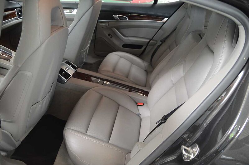 Porsche Panamera 4S PDK SD