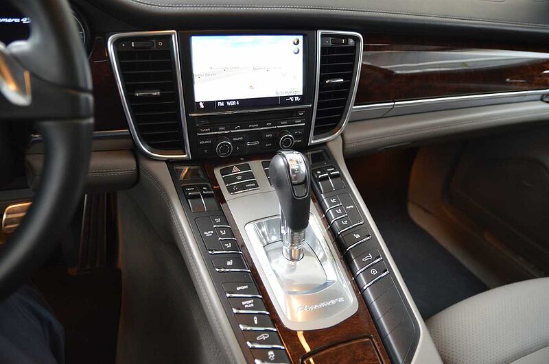 Porsche Panamera 4S PDK SD