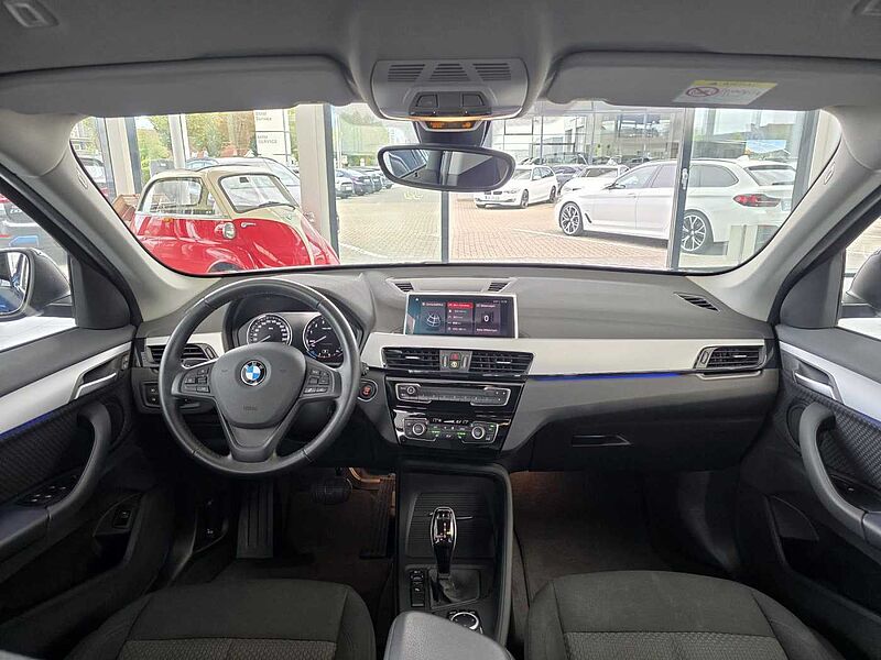 BMW X1 sDrive18i Advantage Aut. Navi | LED | SHZ | Park-Assist.
