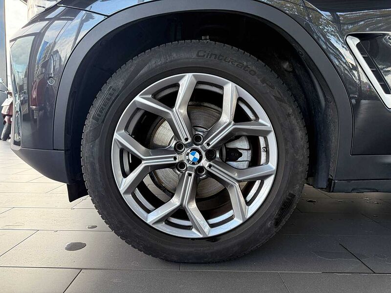 BMW X3 xDrive20d Aut. AHK, HiFi, LED, RFK