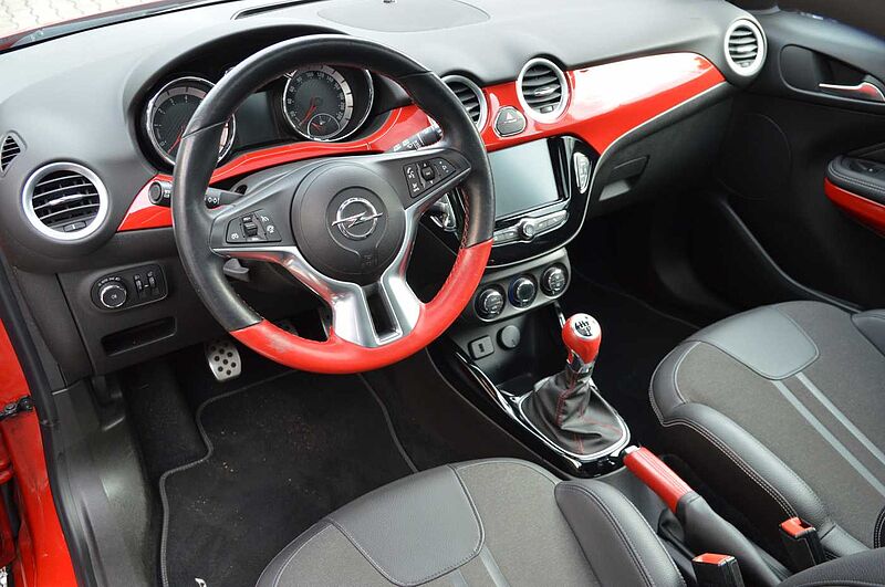 Opel Adam 1.0 Start/Stop Rocks