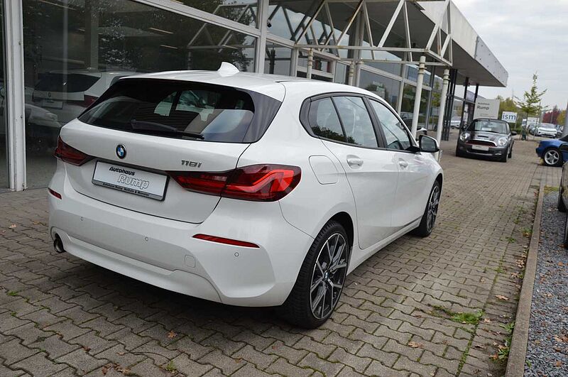 BMW 118i Advantage Sitzhzg. LM-F'17