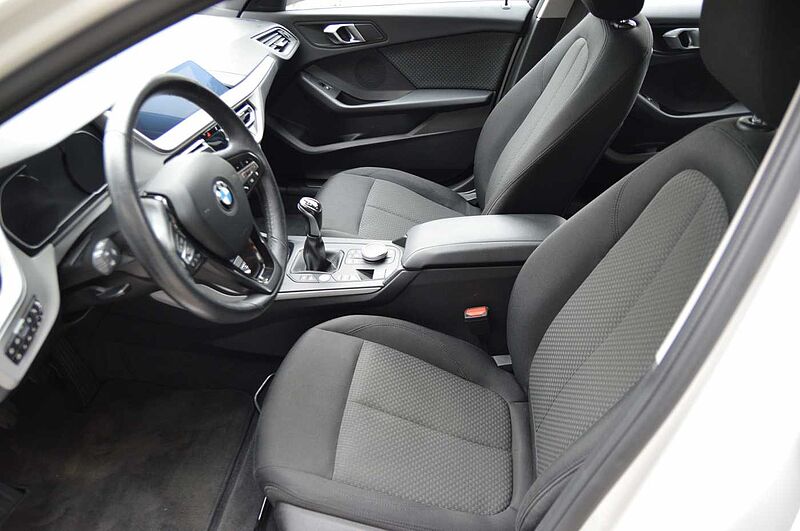 BMW 118i Advantage Sitzhzg. LM-F'17