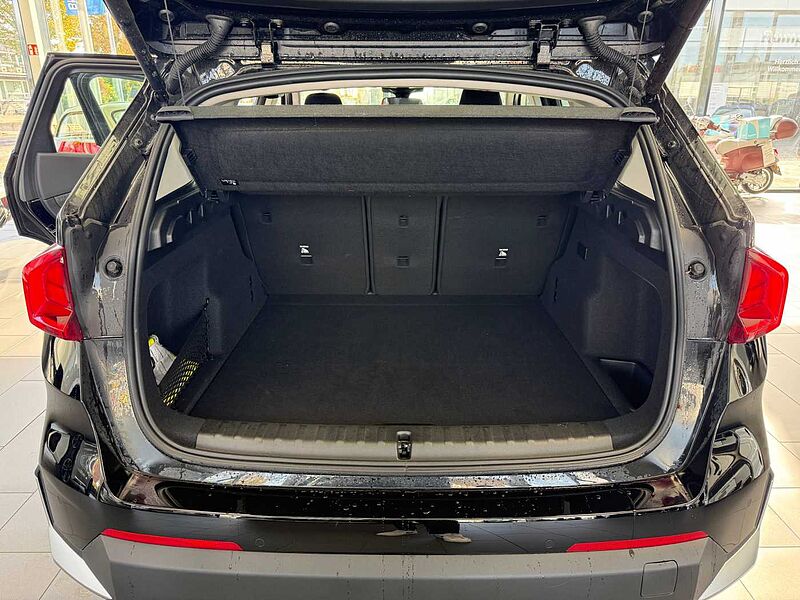 BMW iX1 eDrive20 | NAVI | KAMERA | PARKASSISTENT | SHZ