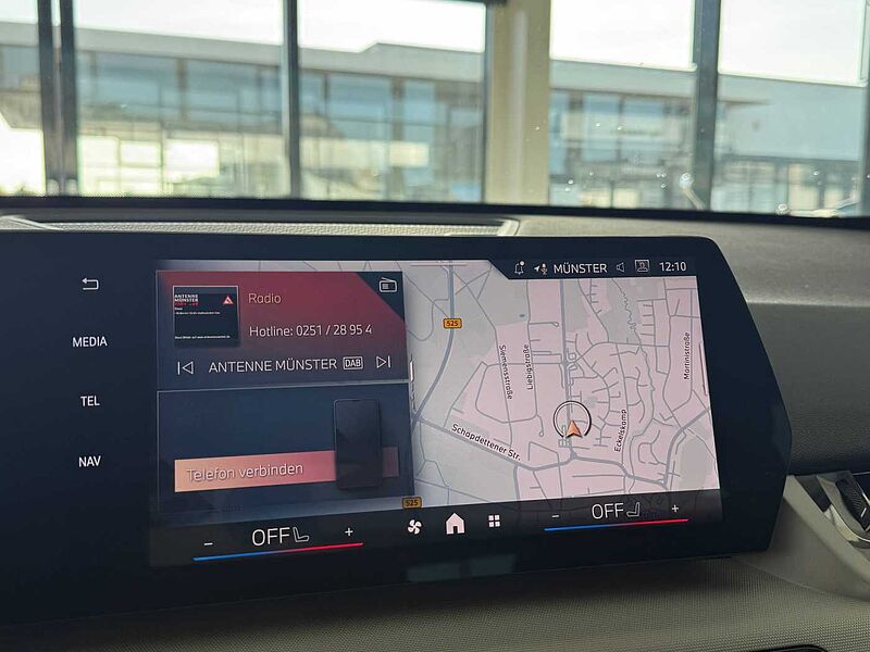 BMW iX1 eDrive20 | NAVI | KAMERA | PARKASSISTENT | SHZ