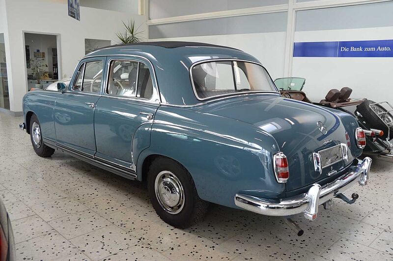 Mercedes-Benz 220A Ponton Verdeck