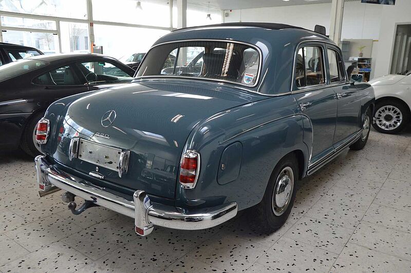 Mercedes-Benz 220A Ponton Verdeck