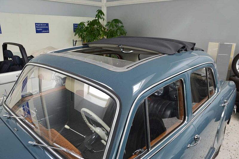 Mercedes-Benz 220A Ponton Verdeck