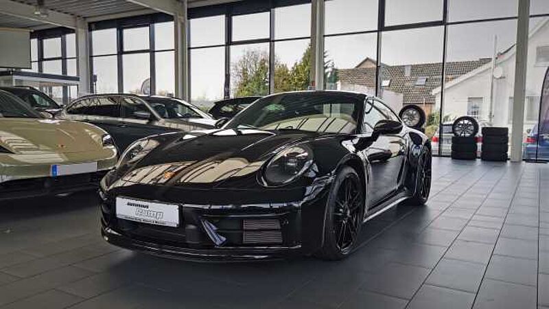 Porsche 911 Carrera 4 GTS, schwarz/schwarz/voll/sofort