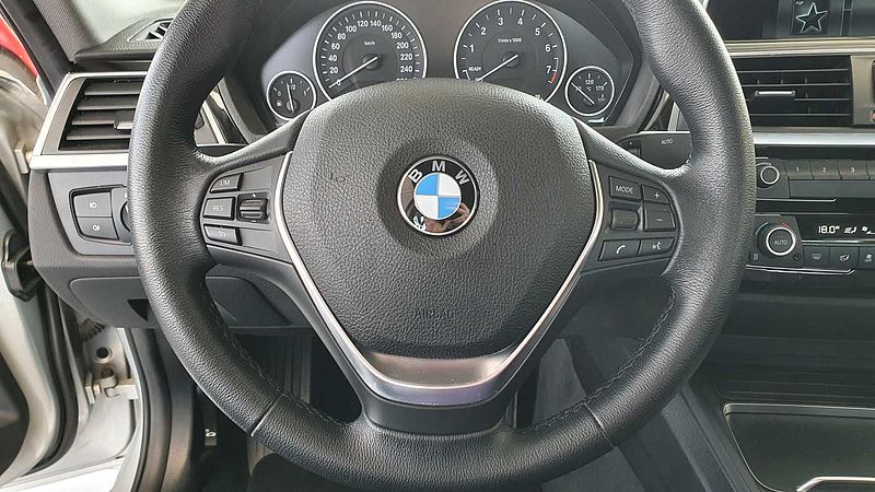 BMW 320i Aut. NAVI | LED | SHZ | PDC | FSE