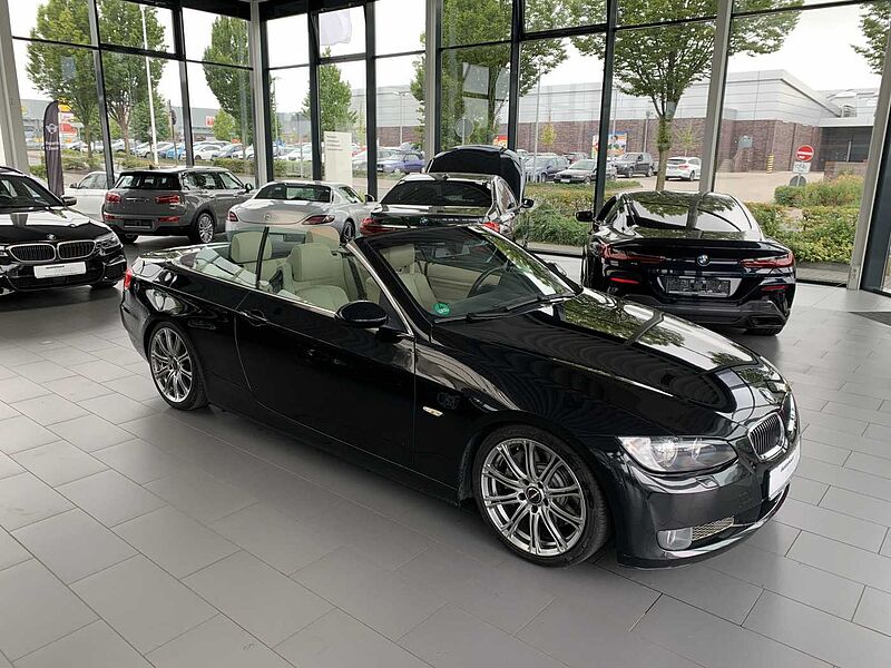 BMW 335i Cabrio Deutsches Fahrzeug, Scheckheft