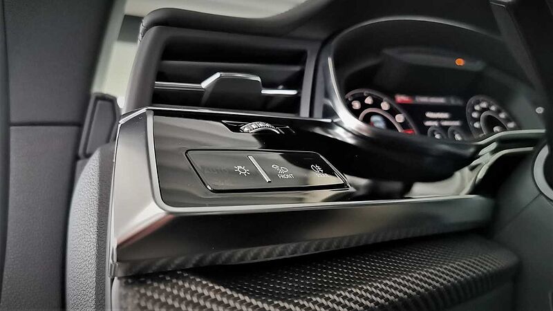 Audi RS Q8 4.0 TFSI quattro