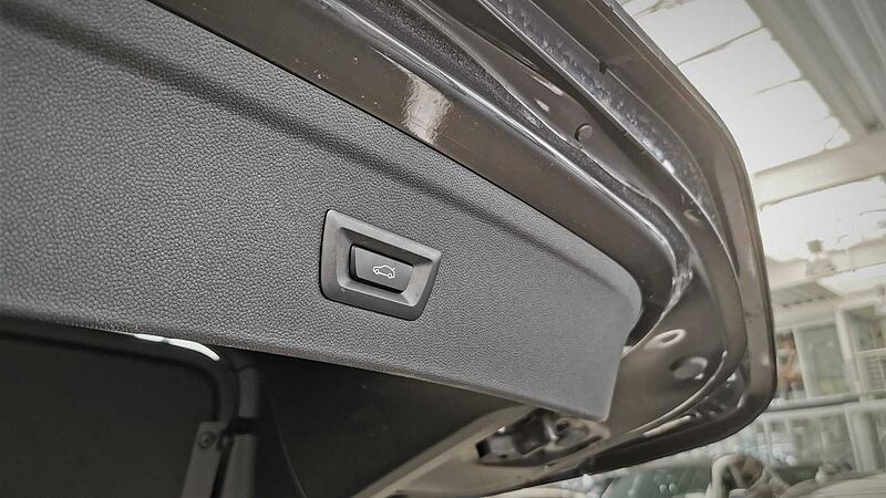 BMW IX 50 MSport, Luftfede. ,Integral-Lenk. ,AHK, Prof.