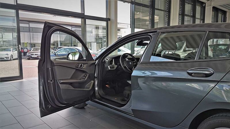 BMW 118d Aut. Advantage LED | LiveCo. + | DAB | SHZ