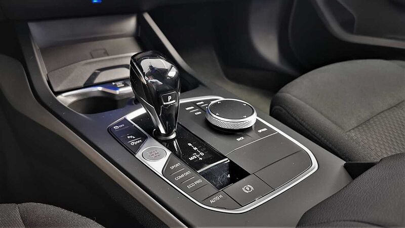 BMW 118d Aut. Advantage LED | LiveCo. + | DAB | SHZ
