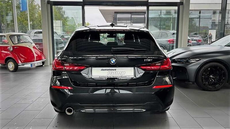 BMW 118i Sport Line Aut. ACC | LED | R. Cam.