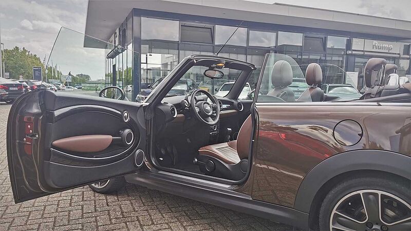 MINI Cooper Cabrio Hot Chocolate Edition, Chili