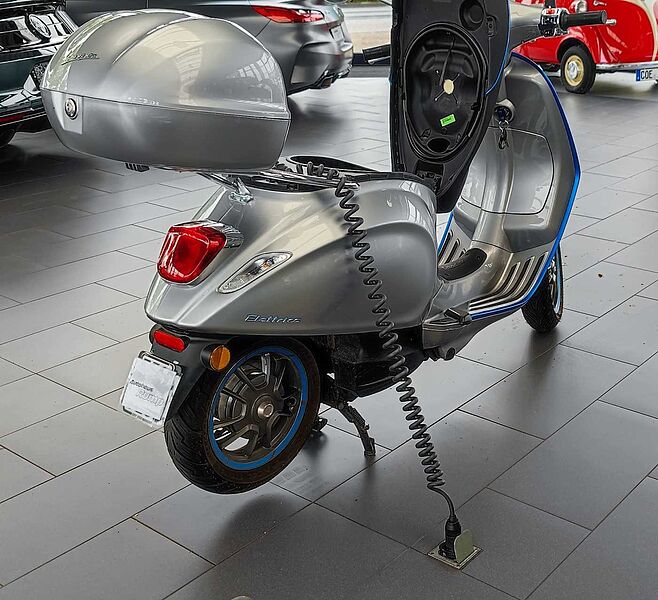 Vespa Elettrica 45 + Top-Case, neuwertig, Service neu