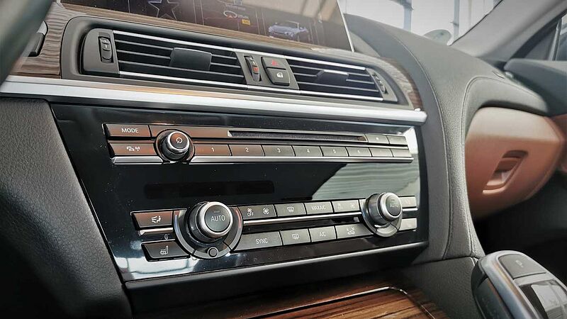 BMW 640i SHZ|PDC|NAV