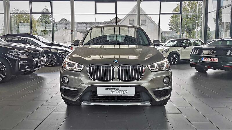 BMW X1 xDrive20d xLine, AHK, LED, 1HD