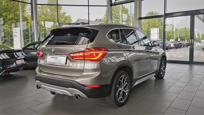 BMW X1 xDrive20d xLine, AHK, LED, 1HD