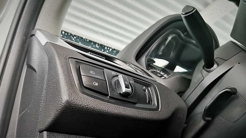 BMW X1 xDrive20d xLine, AHK, LED, 1HD