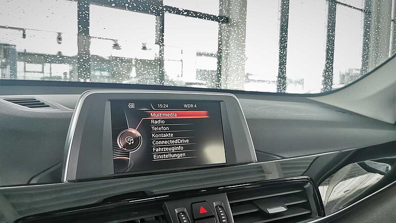 BMW X1 xDrive20d xLine, AHK, LED, 1HD