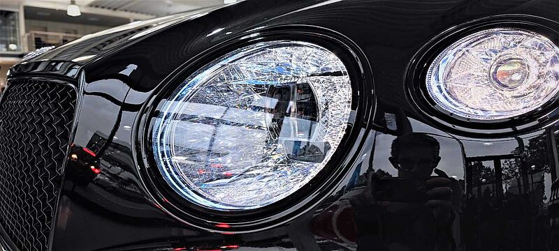 Bentley Continental GT Speed, W12, schwarz/schwarz, voll