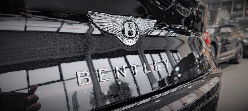 Bentley Continental GT Speed, W12, schwarz/schwarz, voll
