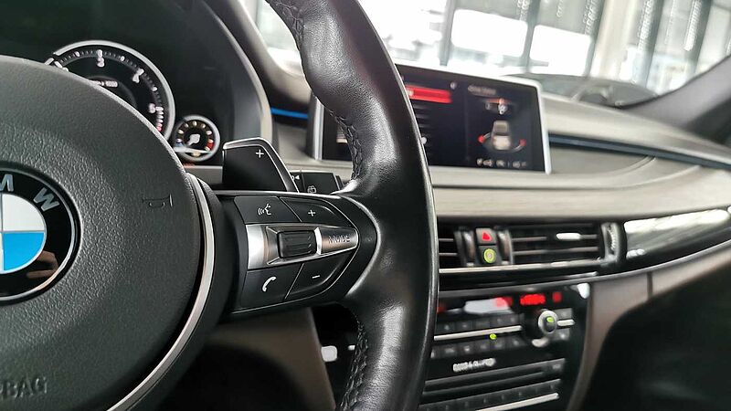BMW X5 M50d Voll
