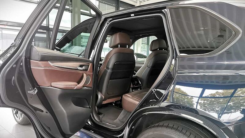 BMW X5 M50d Voll