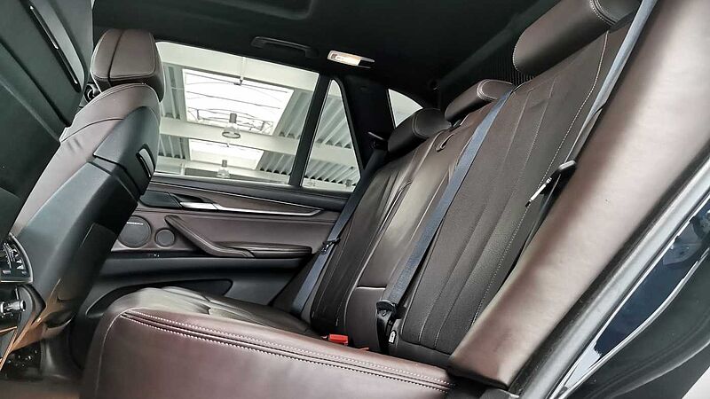 BMW X5 M50d Voll