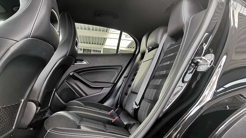 Mercedes-Benz GLA 180 Urban AHK | DAB | RFK