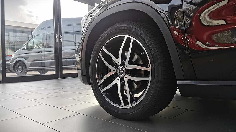 Mercedes-Benz GLA 180 Urban AHK | DAB | RFK