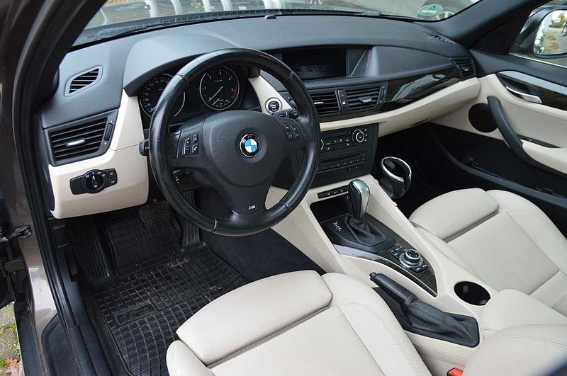 BMW X1 xDrive23d Aut. SD, Leder
